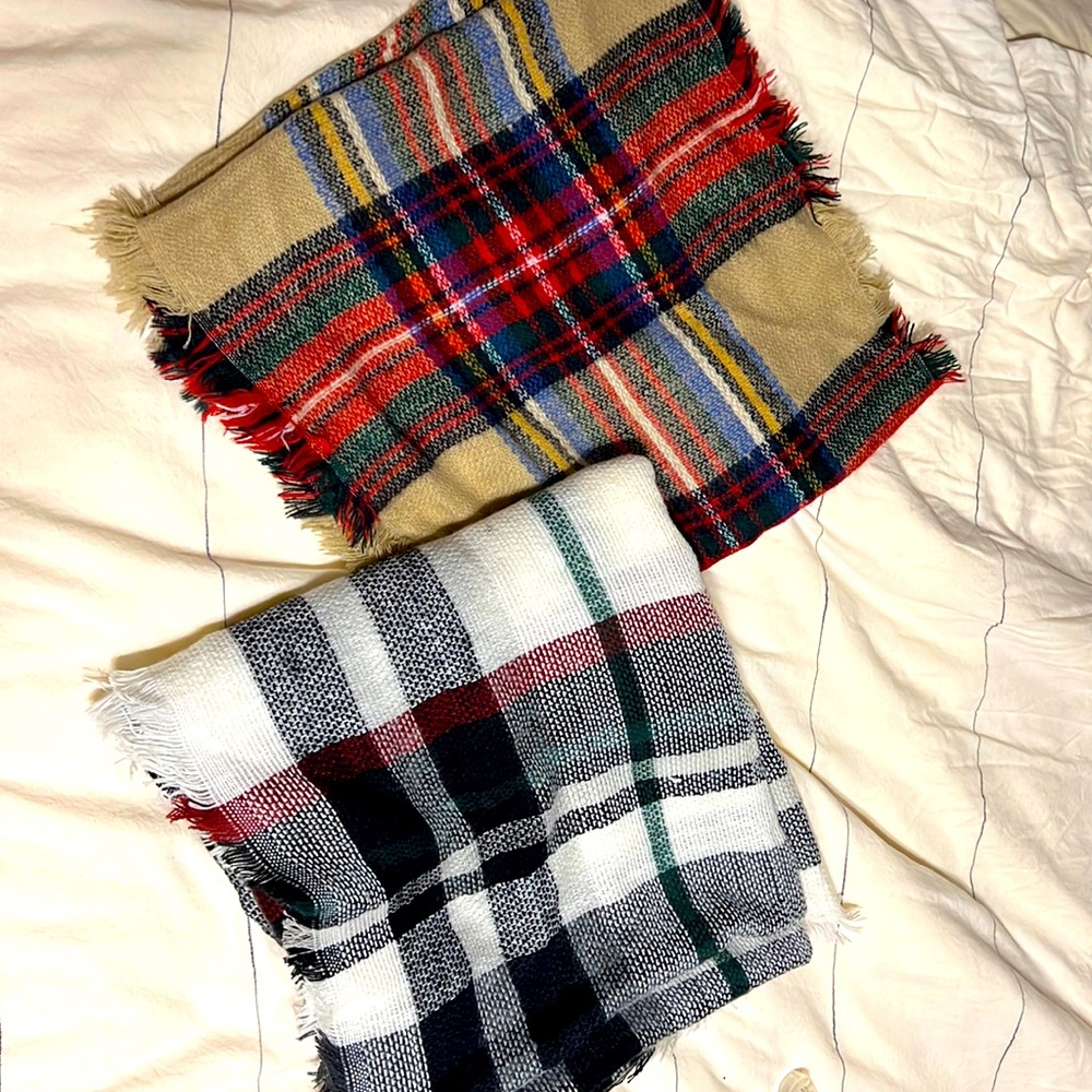 Blanket scarves